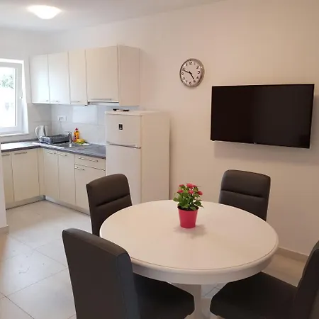Colic Apartmán Njivice